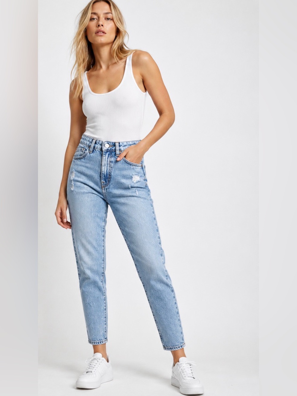 Zara High Rise Mom Jeans Light Wash Distressed Ankle Denim Women’s US 2 EU 34